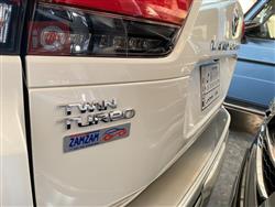 تۆیۆتا لاند کروزەر
